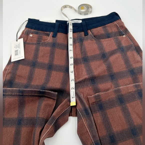 WEWOREWHAT - Color Block Icon Jeans - Picture 12 of 15